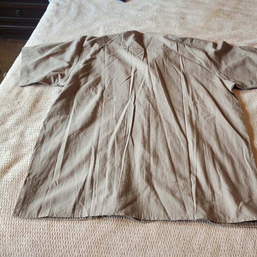 Mens Traditional Guayabera Top Taupe Embroidered Short Sleeve Band Collar Shirt - Picture 6 of 6